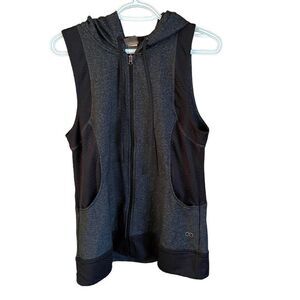 Calia Carrie Underwood zip front Vest women’s size Medium Athletic hooded